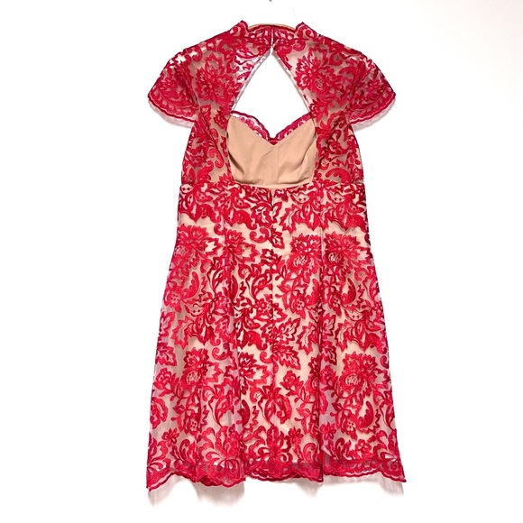 Marchesa Notte Embroidered Mini Dress Red Lace Cap Sleeve Flare Valentines SZ 10 - Picture 3 of 15
